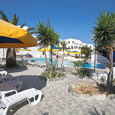 Hotel Azolimnos Bay 2*