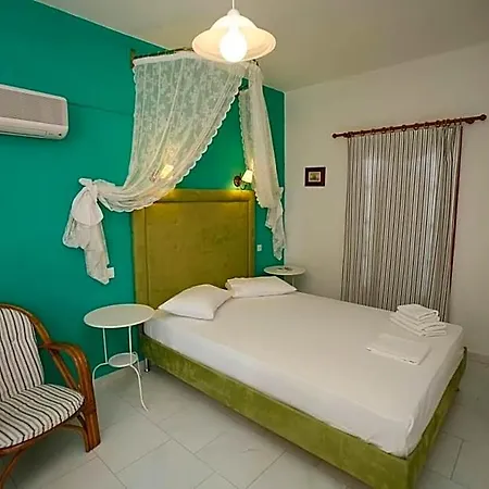 Hotel Azolimnos Bay
