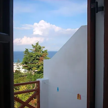 Azolimnos Bay